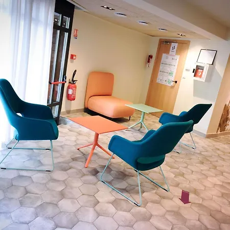 فندق Mercure Centre بيربينيو