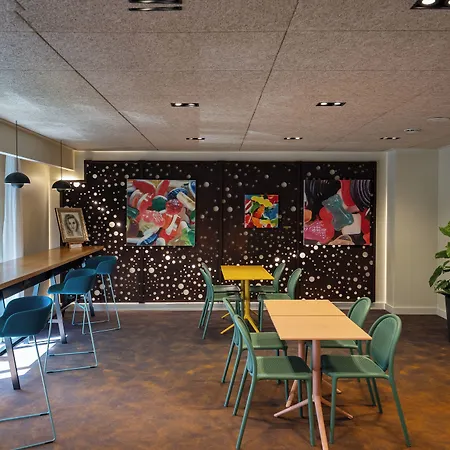 佩皮尼昂中心美居酒店