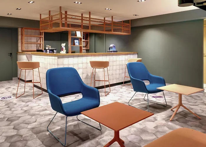 Mercure Centre Hotel 4*